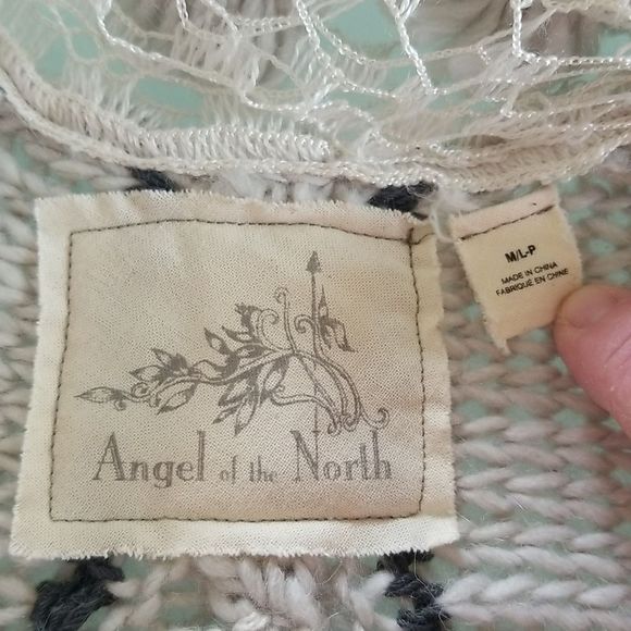 Angel Of The North Cream Textured Shawl Sweater - Picture 6 of 11